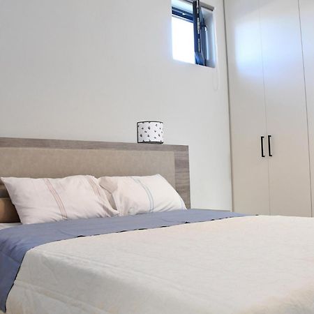 Polles Εlies Cozy Αpartment Appartement Aegina Buitenkant foto