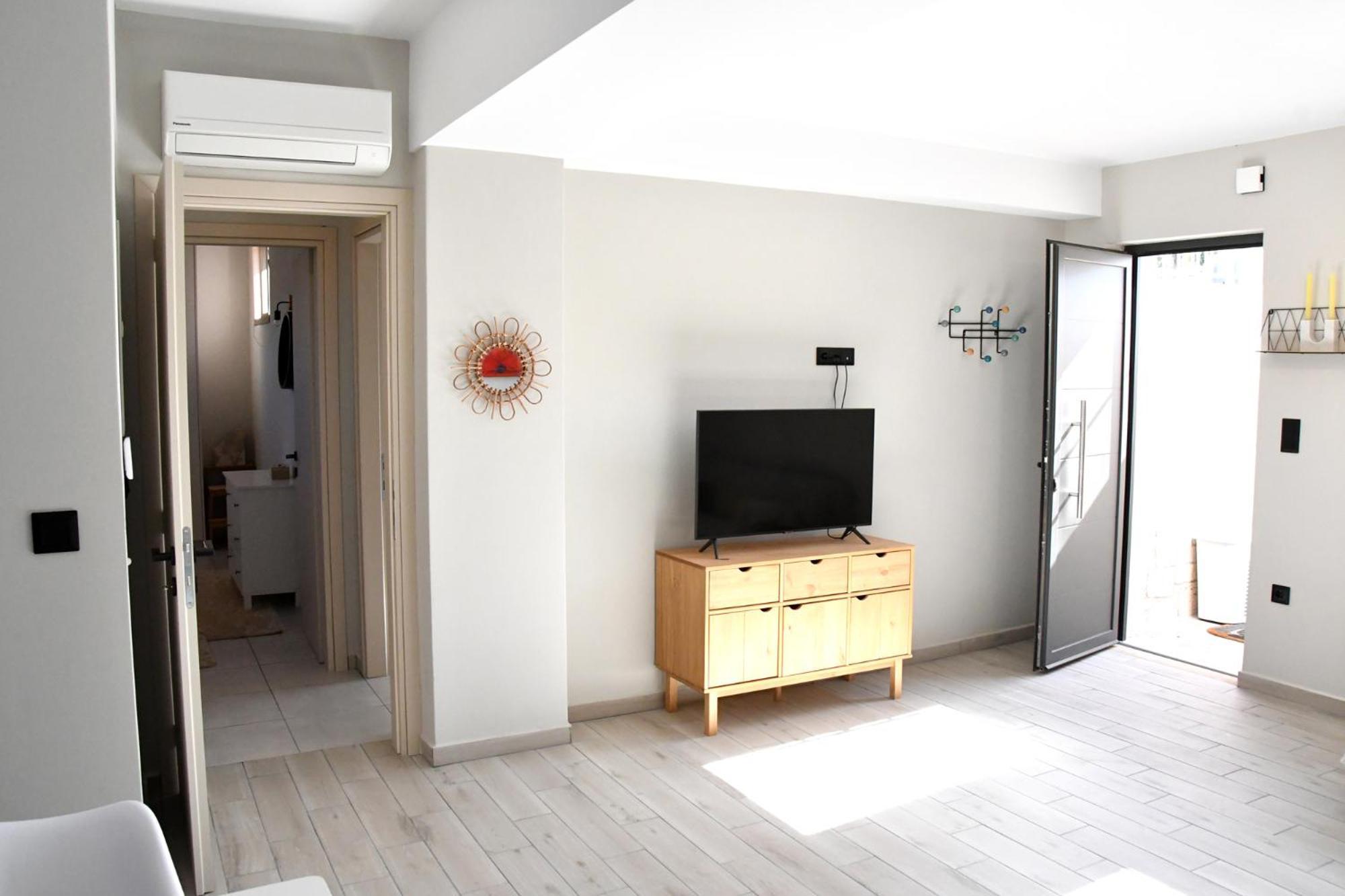 Polles Εlies Cozy Αpartment Appartement Aegina Buitenkant foto